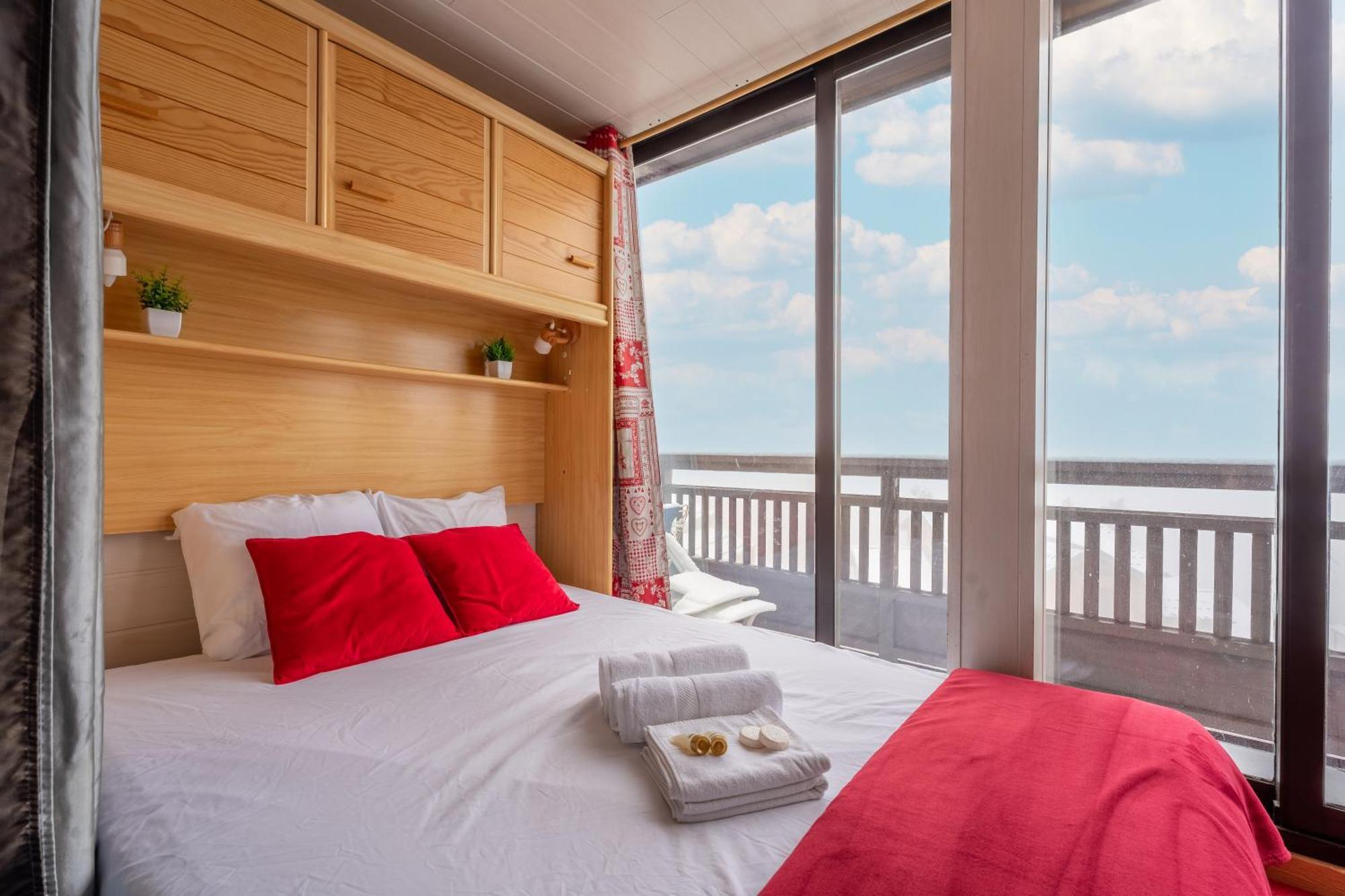 In-out - Heart Of Superb View, Wifi, Tv 2606 Val Thorens