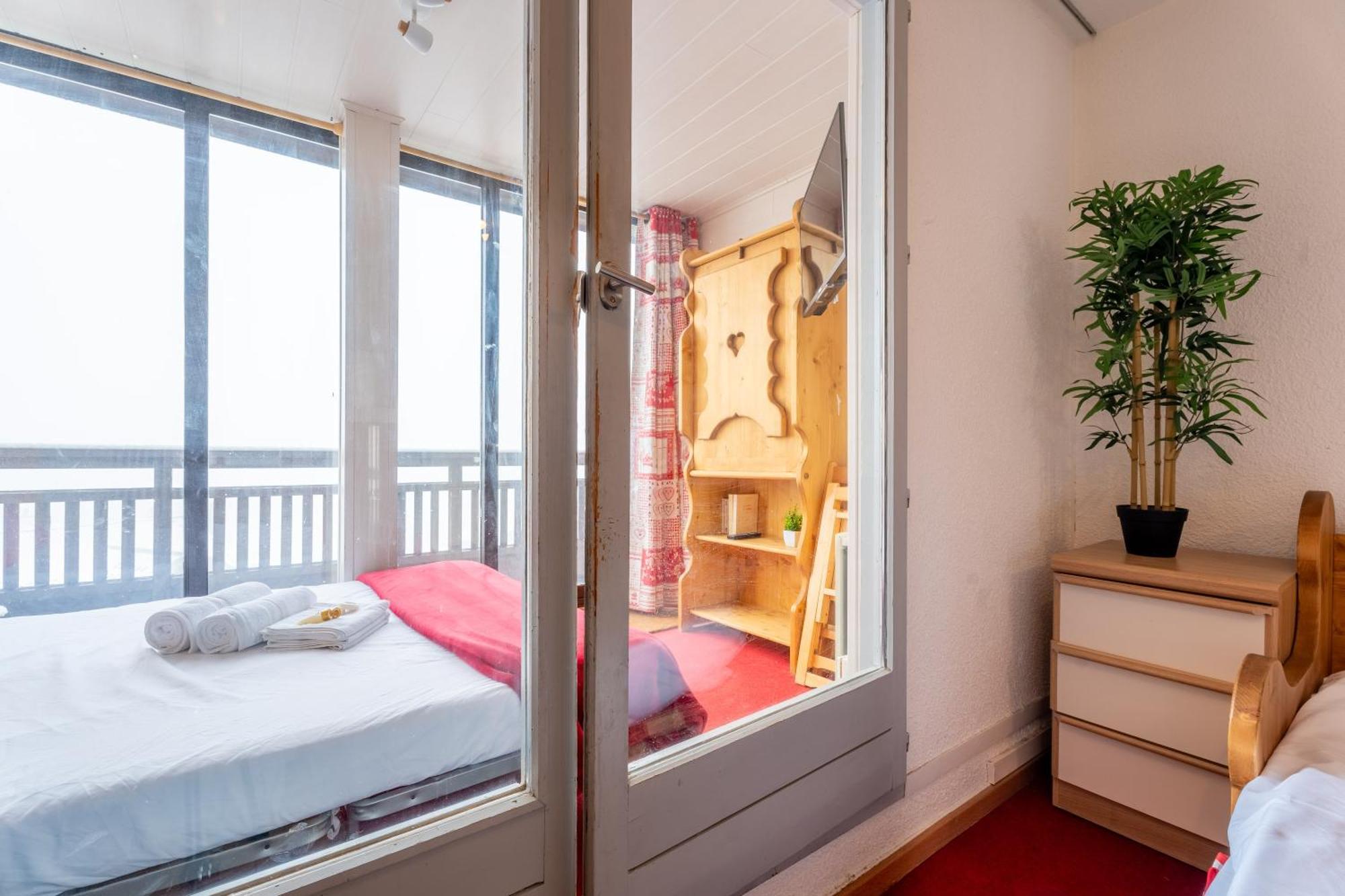 In-out - Heart Of Superb View, Wifi, Tv 2606 Val Thorens